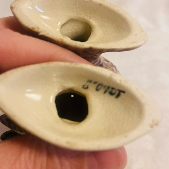 Vintage Salt and Pepper Shakers of Fighting Roosters and 2 Hens EUC
By Napco - Picture 4 of 8